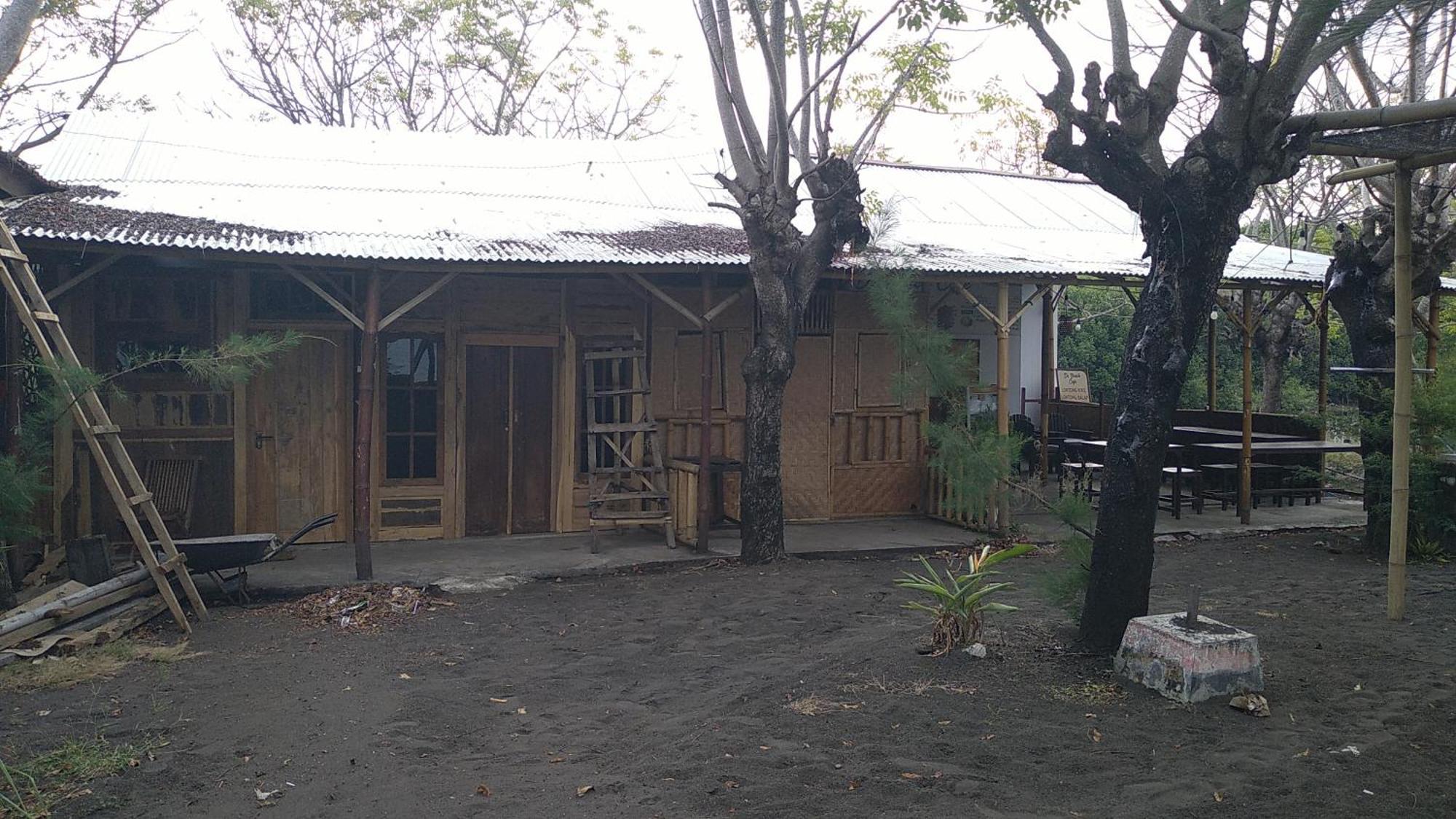 Omah Mak Isun Pulau Santen Villa Banyuwangi (East Java)