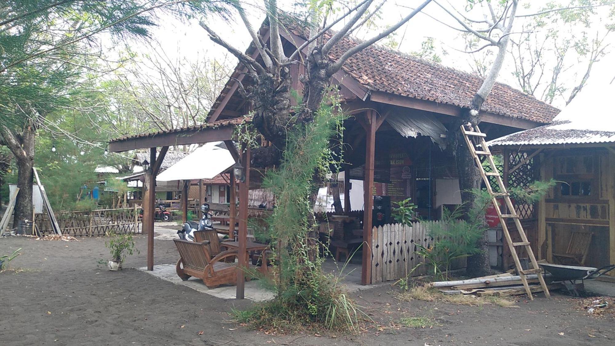 Villa Omah Mak Isun Pulau Santen Banyuwangi (East Java)